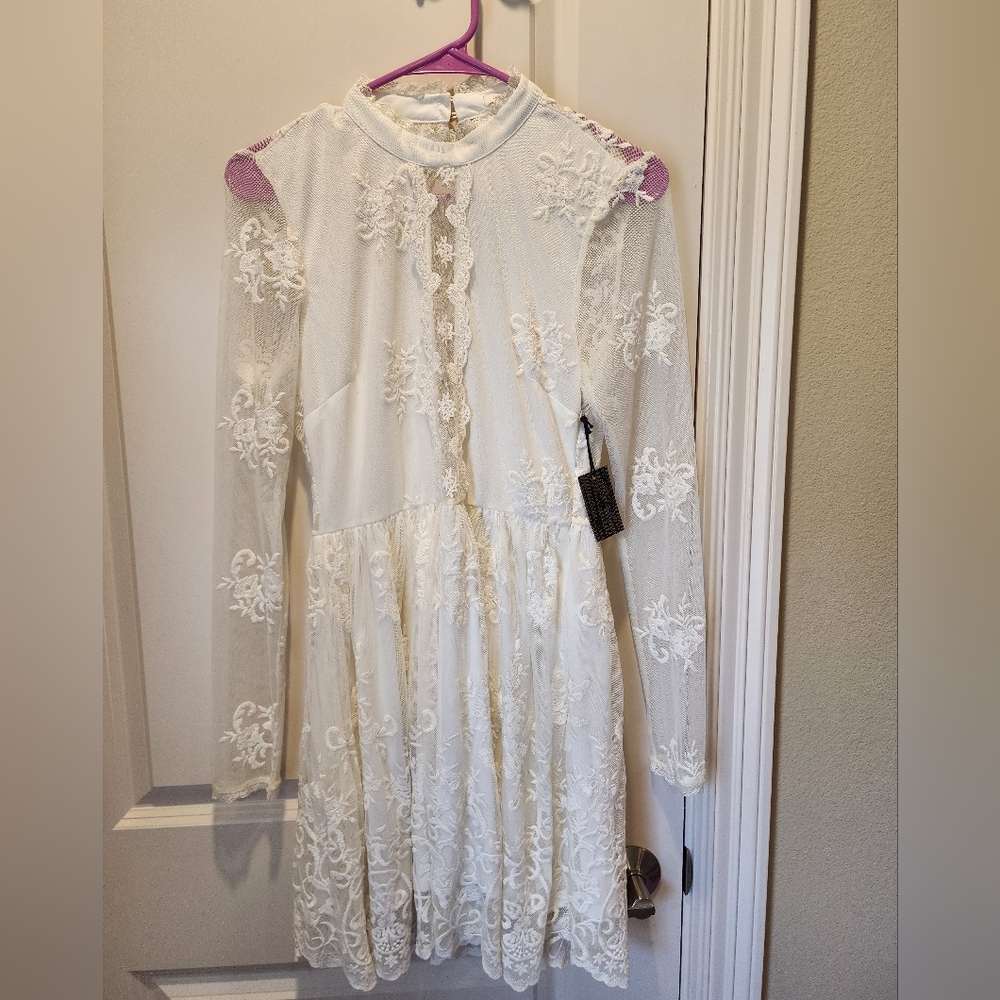 Forever 21 Elegant White Lace Dress